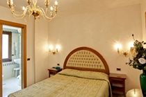 Antica Casa Carettoni 3* Venecia